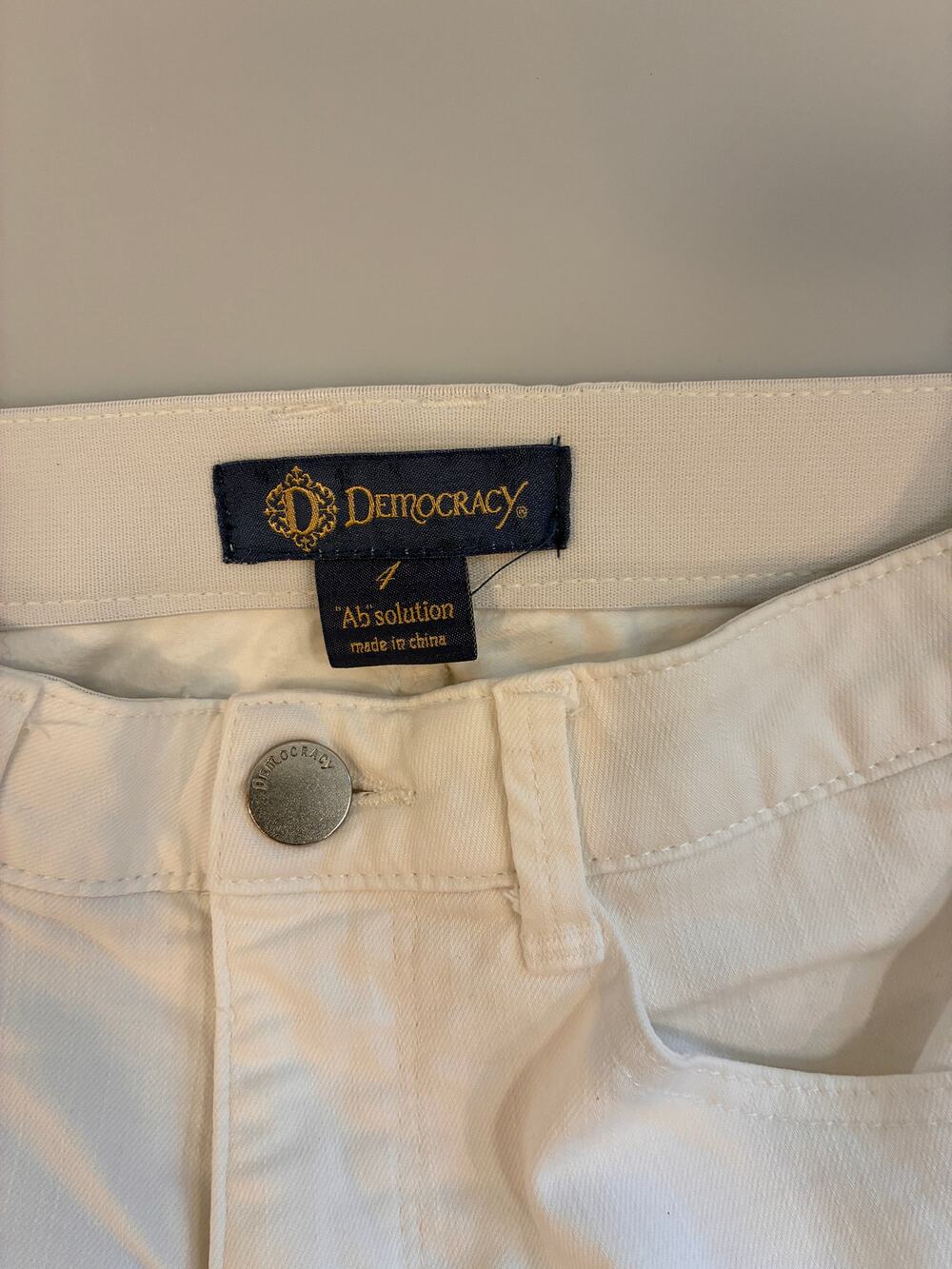 Democracy Absolution White Ankle Jeans Lace Trim Hem Size 4 Stretch Denim